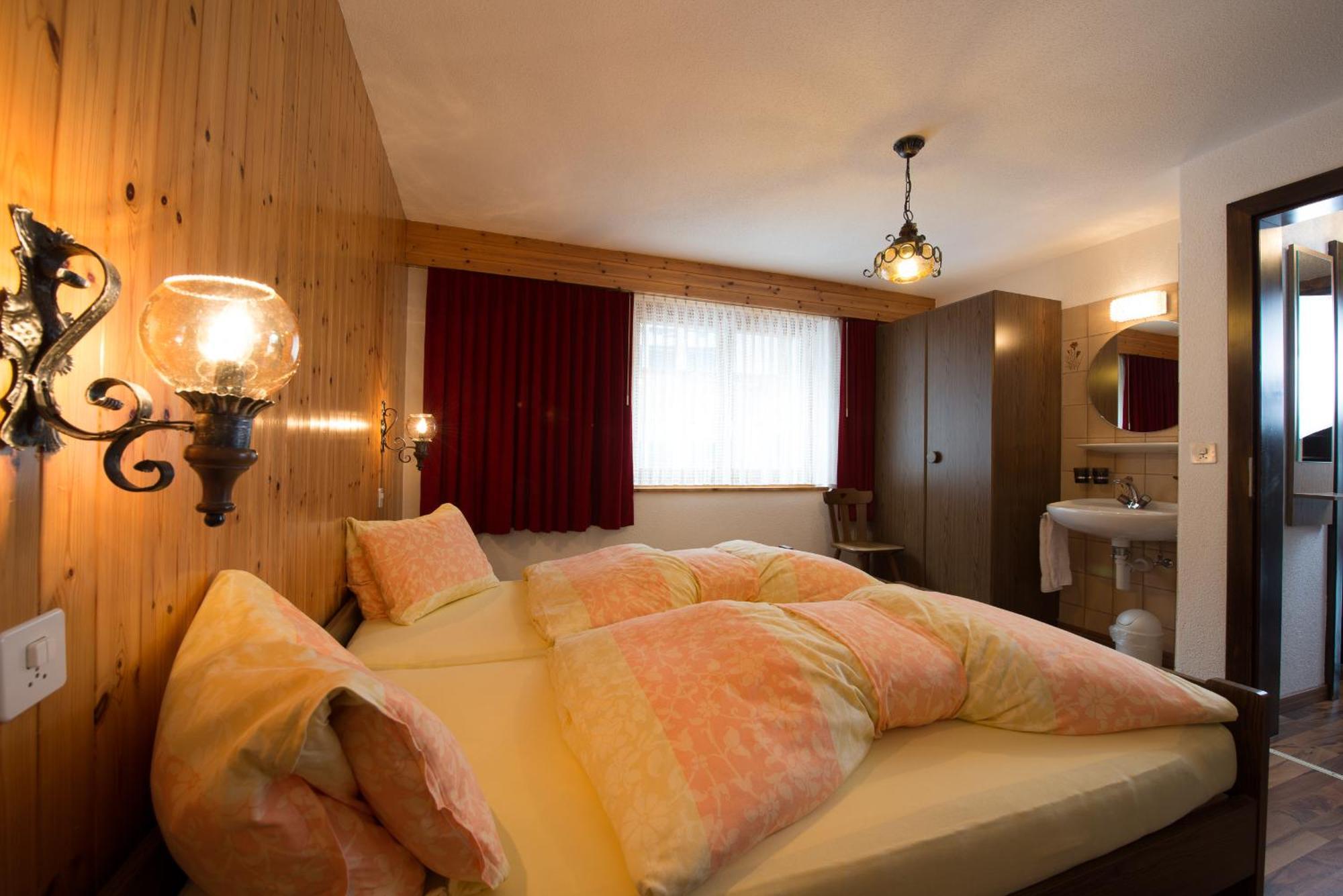 Haus Alba Apartment Saas-Almagell ห้อง รูปภาพ
