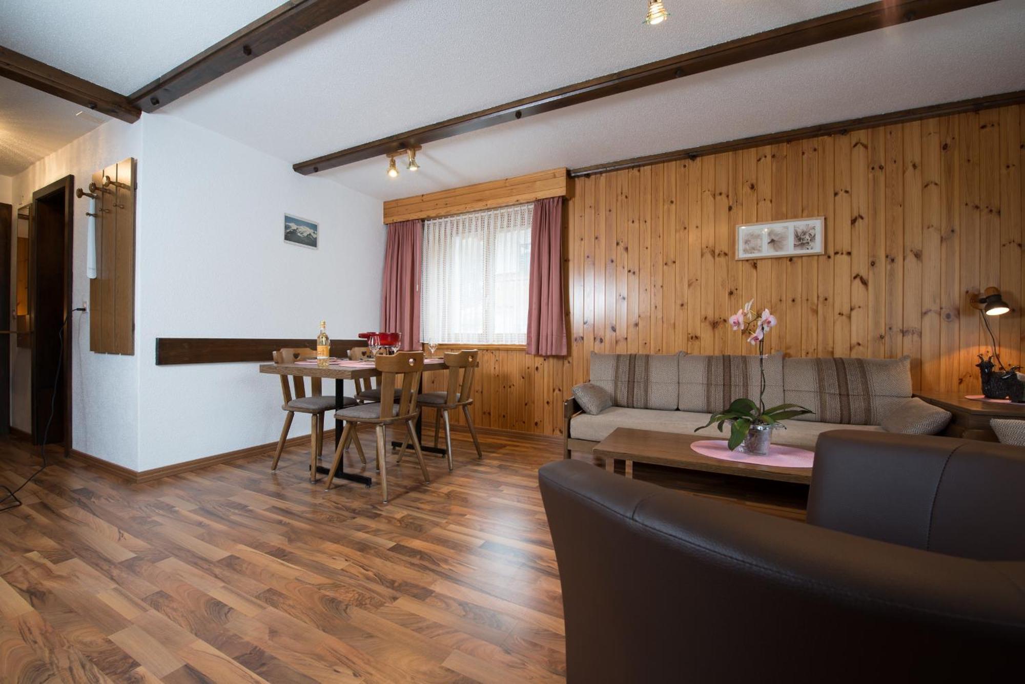 Haus Alba Apartment Saas-Almagell ห้อง รูปภาพ